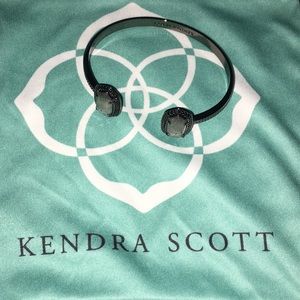 Black and gray kendra scott bracelet!